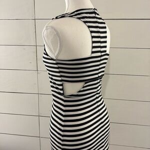XOXO Black and White Sleeveless Sheath Mini Dress